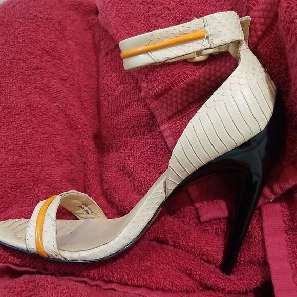 L.A.M.B. Beige and Orange Heels - Picture 9 of 16